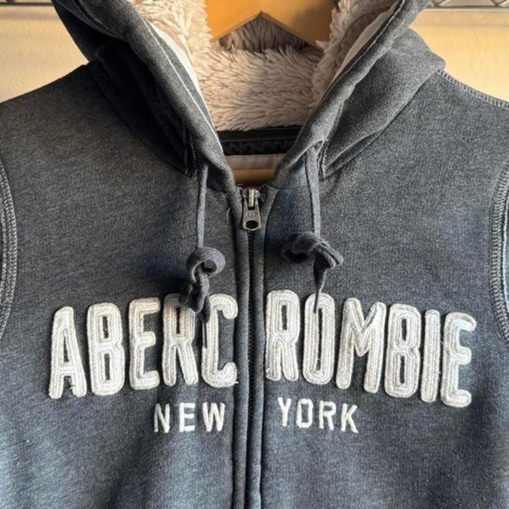 Grey Abercrombie & Fitch Faux Fur Hood Wolf Jaw Jacket Double‎ Zipper  Hoodie